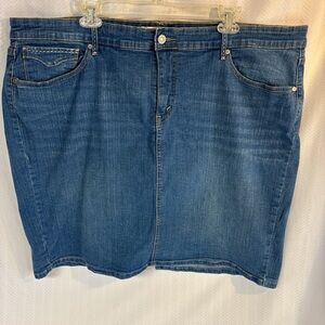 Levi’s women’s perfectly shaping 512 jeans, red tab denim skirt size 22W